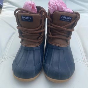 Sperry - baby rain boots - size 7